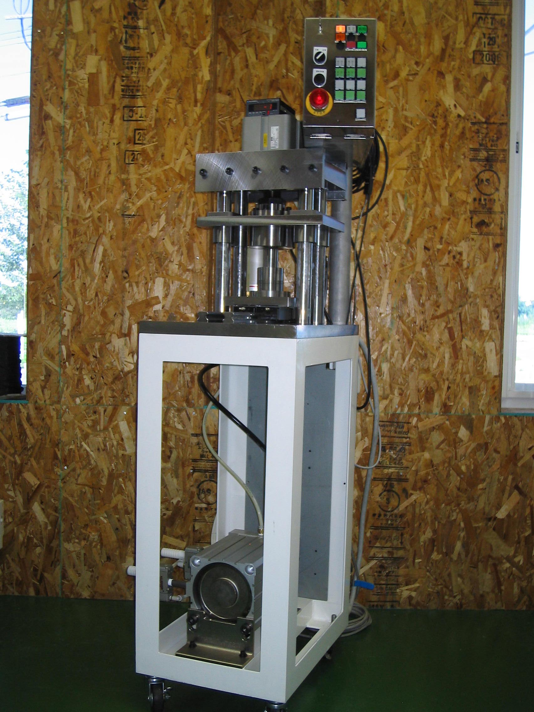 エアー式圧入機5TON